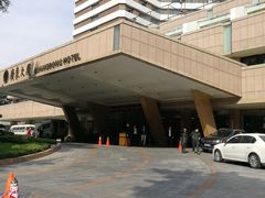 -广东大厦酒店(广州北京路步行街纪念堂地铁站店)