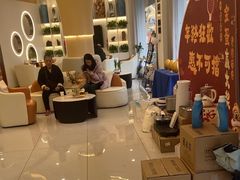 -皓齿连锁·雅贝健口腔·种植·矫正中心(虹口曲阳路店)
