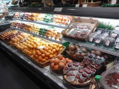 琳琅满目的水果-Olé精品超市(广州太古汇店)