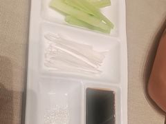 -凤凰园烤鸭店·唐山菜·传承花椒肉(老唐丰路店)
