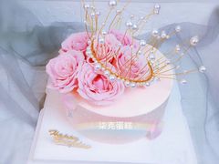 邂逅鲜花双层蛋糕-艾加柒克蛋糕茶歇甜品台(春熙路店)