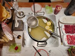 -牛三斤潮汕鲜牛肉火锅(昌发展万科店)