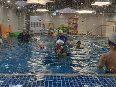 -蓝旗亲子游泳(范湖万达广场店)