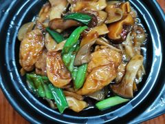 -胡子饮食店
