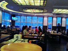 大堂-LENBACH兰巴赫西餐啤酒坊(大连星海广场店)