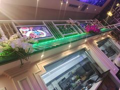 -巴特餐饮6加1音乐餐吧·新疆菜