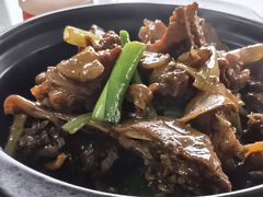 -辉记虾塘海鲜农庄