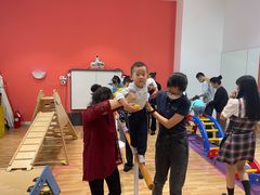 -爱睿思儿童早教亲子游泳(万象城店)