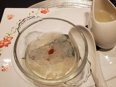 天山雪莲子桃胶炖燕窝-厦门艾美酒店·乐美中餐厅