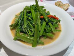 -炆艺乳鸽·煲仔饭大排档(望京来广营店)