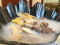 雅致四拼-名善山珍·野生菌汤锅(文殊院店)