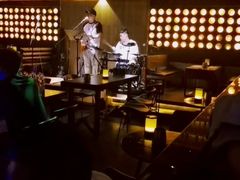-啤客走廊