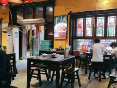 -富正毅三下锅·湘西韵味(天门山索道店)