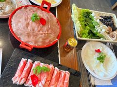 -重庆德庄火锅(体育中心店)