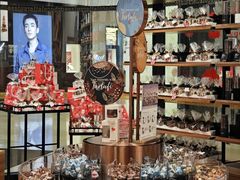 -Laderach 莱德拉(上海环贸iapm店)