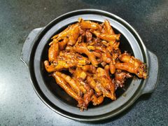 红烧鸡脚煲-海宁煲(庙前街店)