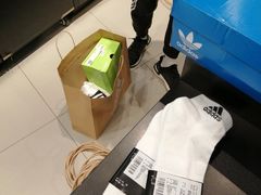 -阿迪达斯(八方汇精品优惠店)