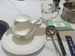 -帝皇海海鲜豆捞(桐泾商务广场店)