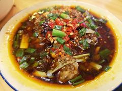-拈签一笑黄牛肉辣卤串串