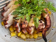 八抓鱼沙拉-BOR Eatery(安福路店)