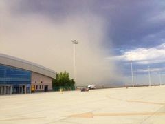 -敦煌莫高国际机场