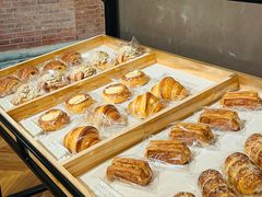 -潮一不贰·法式甜品·生日蛋糕·西式简餐(外滩店)