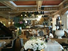 大堂-火车头法国西餐厅