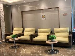 -潮漫酒店(北京通州环球度假区临河里地铁站店)