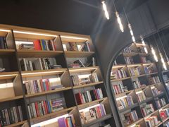 -CGV影城(滨江天街IMAX店)