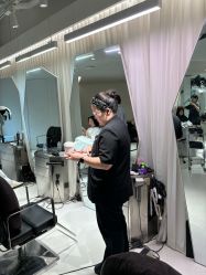 -SALON DE VANHADA
