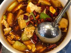 荷包蛋煮臭干子-刘胖子家常菜·蹄花焖藕(兴业店)