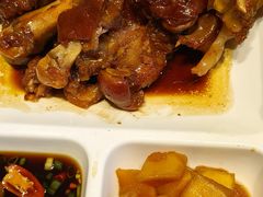 -老周家酱卤猪蹄私房菜(克拉玛依西街店)