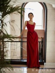 -派丽莫Pellimo原创设计婚纱品牌