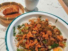 -百春原湖南牛肉粉(百联世纪店)