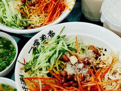 -牛一嘴·兰州牛肉面·大盘鸡(财富中心店)