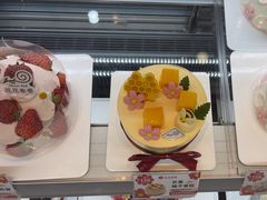 -花花卷卷·鲜食蛋糕(静安久光百货店)