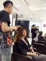 -专业烫发染发接发