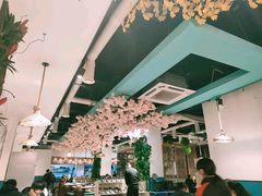 大堂-贵府酸汤牛肉火锅·贵州老字号(飞山街店)