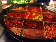 -岗上渣渣老火锅(两路口店)