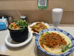 -云南李记罐罐米线饵丝小吃(汉中门金鹰店)