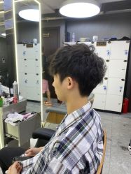 -藤野造型烫发染发