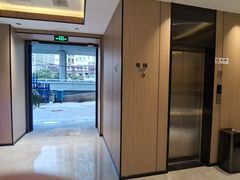 -格林豪泰酒店(西关十字兰大二院解放门店)