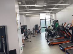 -乐刻健身(汇德隆购物中心店)