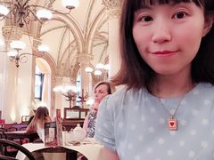 -中央咖啡馆