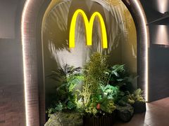-麦当劳(南京路2店)