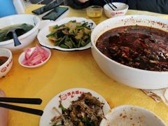 -胖大姐黄辣丁鱼庄(新津店)