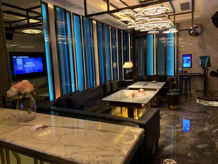 kboss名堂(天河店)-"99环境:挺大的 装修豪华气派99服务.