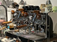 -Double cafe