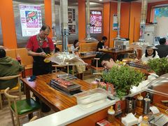 -哈尔滨小酒馆·鲜肉现穿自助烧烤(康新花园店)