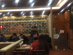 -顺溜·手工刀削面·黑金店(铜锣湾店)
